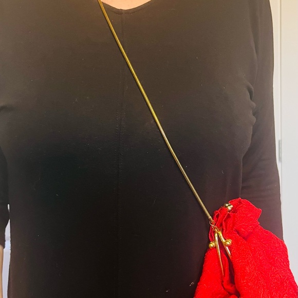Antique 1990s Vanessa Red Small Elegant Evening Handbag Clutch Purse - Picture 8 of 9
